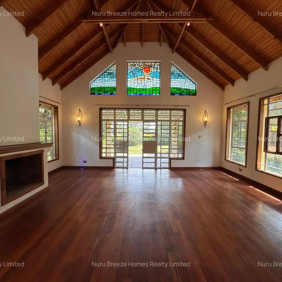 4 Bed House with En Suite in Runda - 12