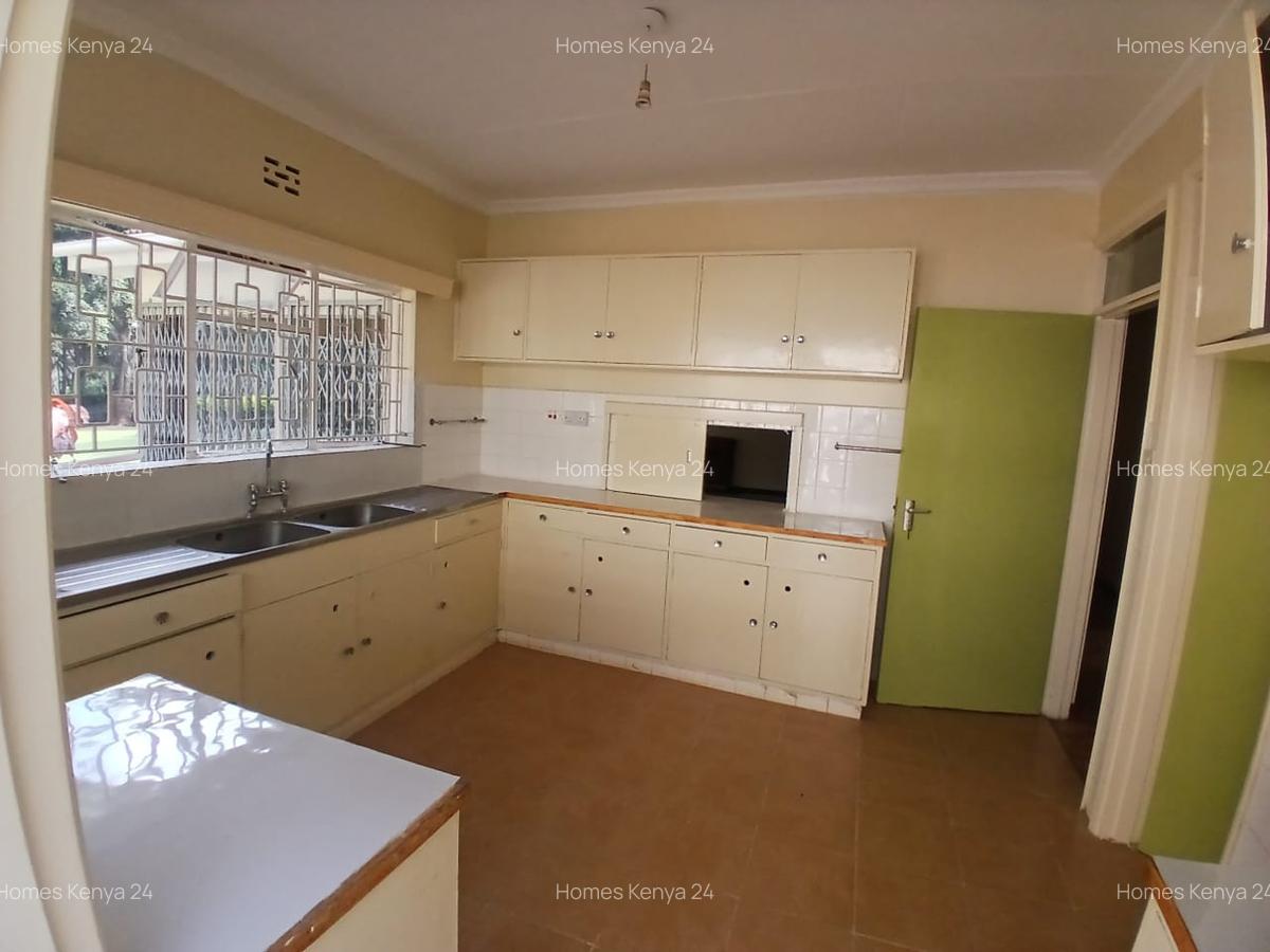 4 Bed House in Runda - 10