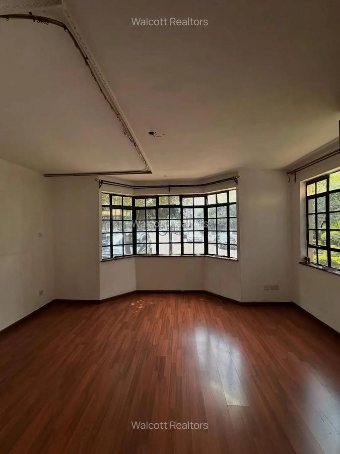3 Bed Apartment with En Suite in Kileleshwa - 14
