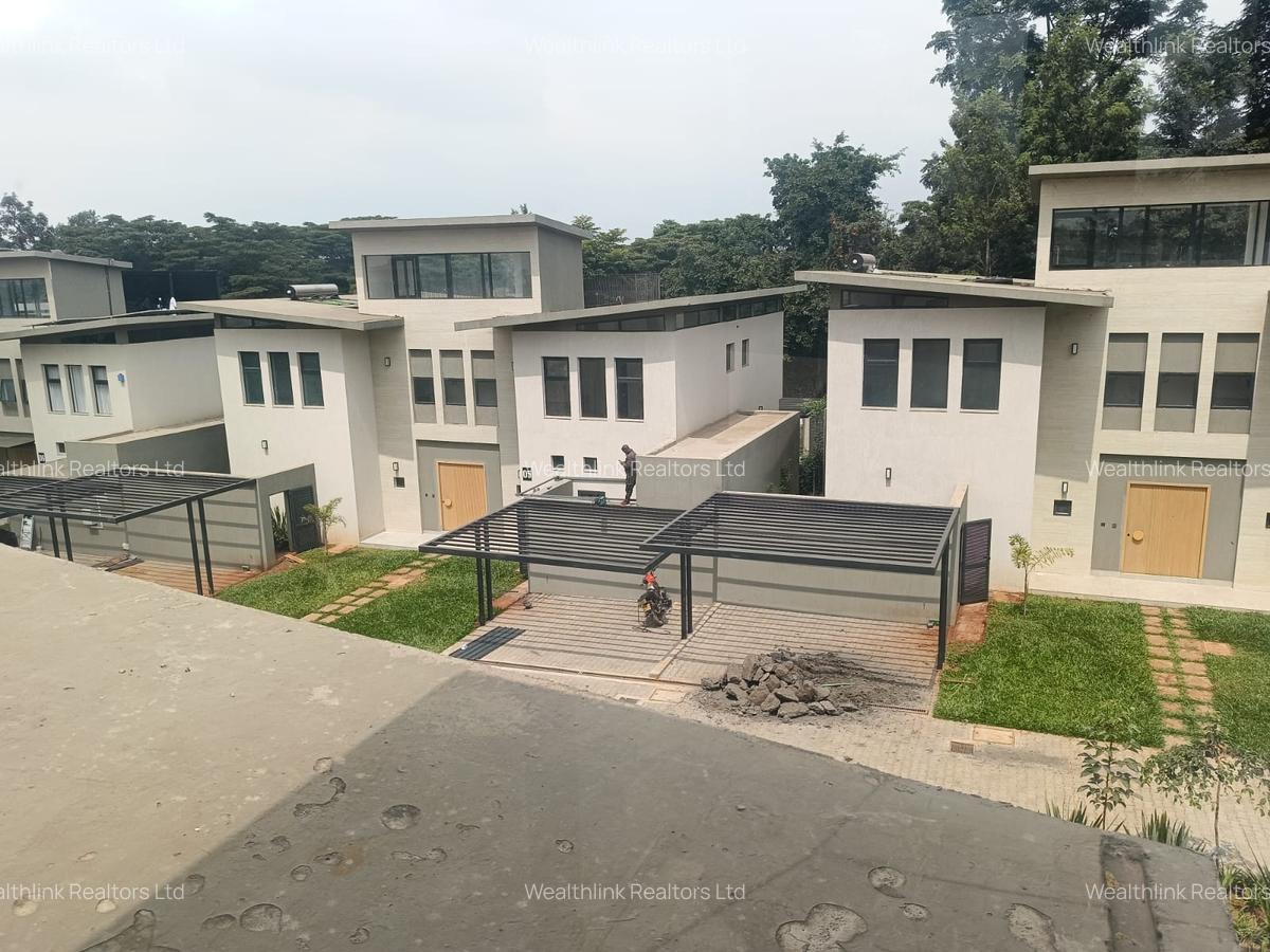 4 Bed Townhouse with En Suite at Runda - 18