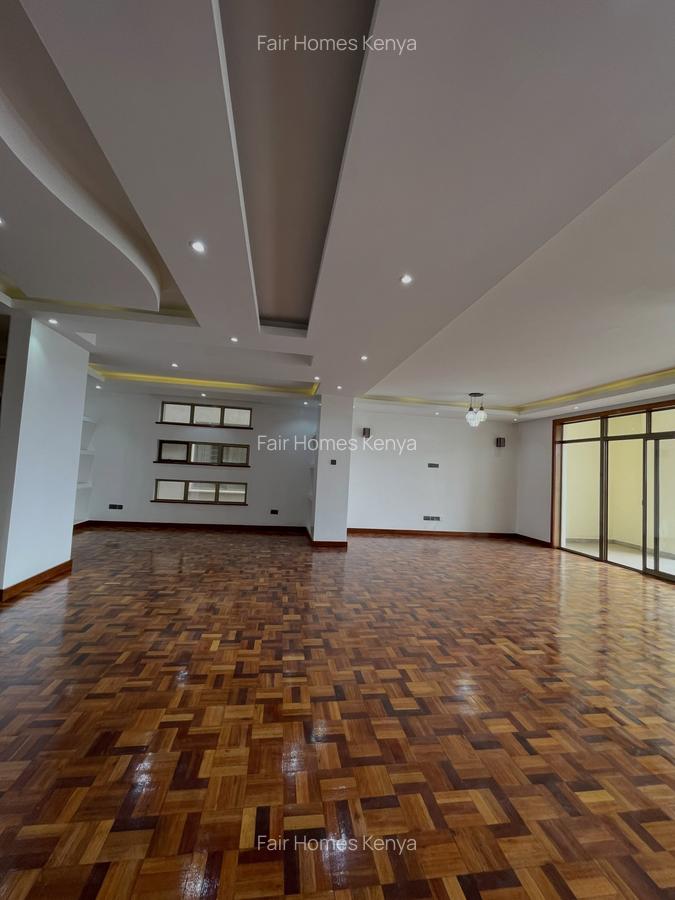 3 Bed Apartment with En Suite at Othaya Road - 4