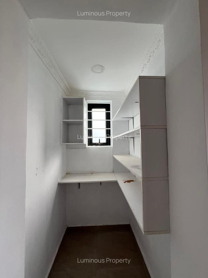 5 Bed House with En Suite at Kamakis - 8
