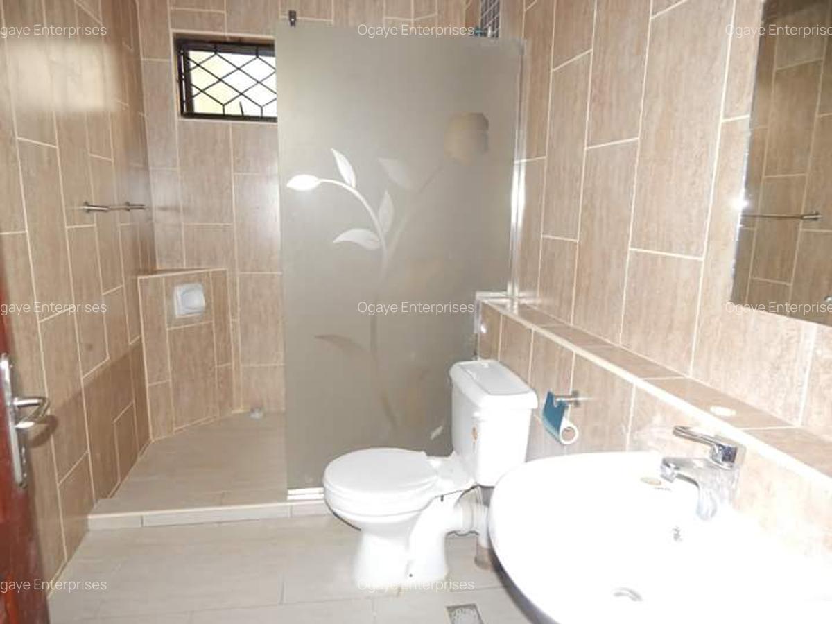 3 Bed Apartment with En Suite at Bungalows Road - 8