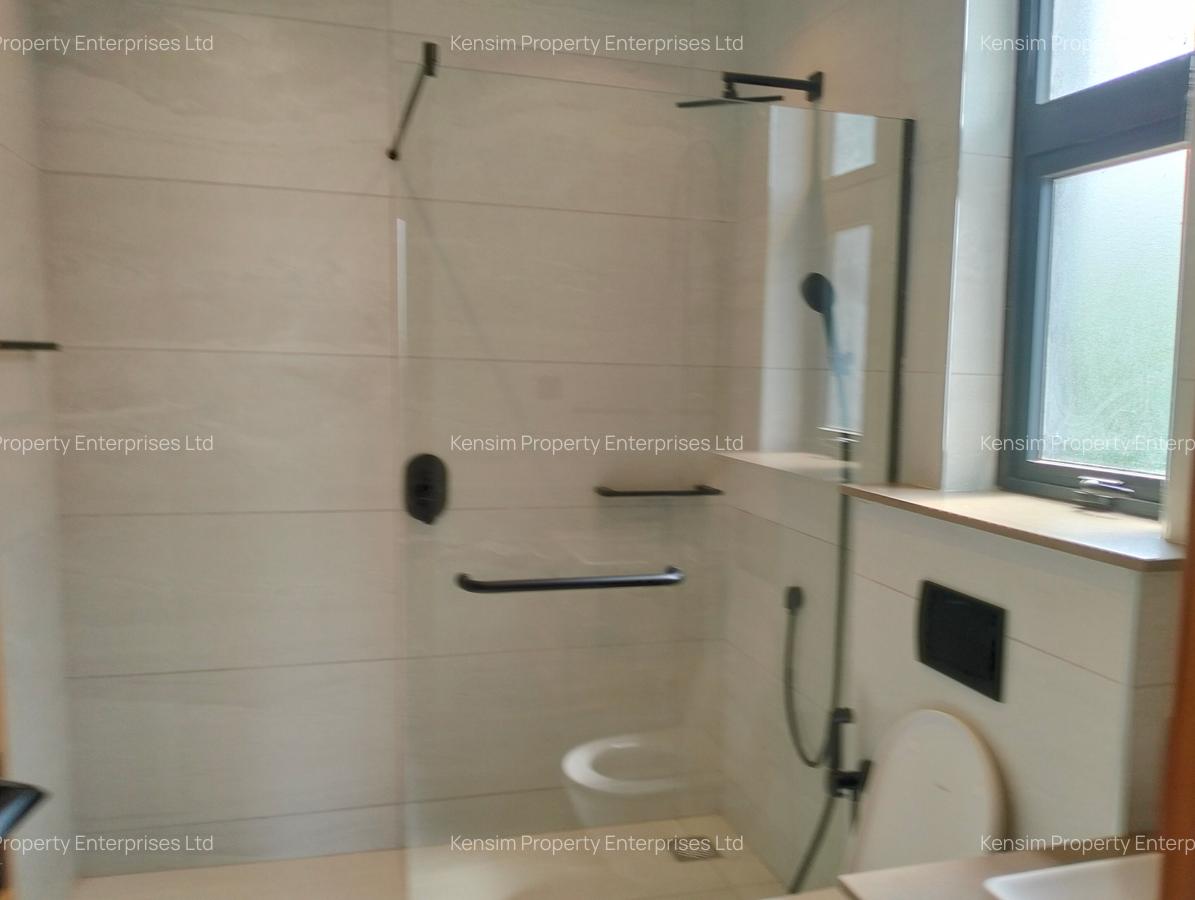 4 Bed Townhouse with En Suite in Loresho - 19