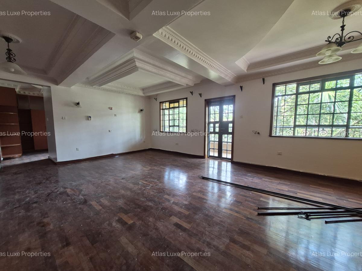 4 Bed House with En Suite at Old Runda - 8
