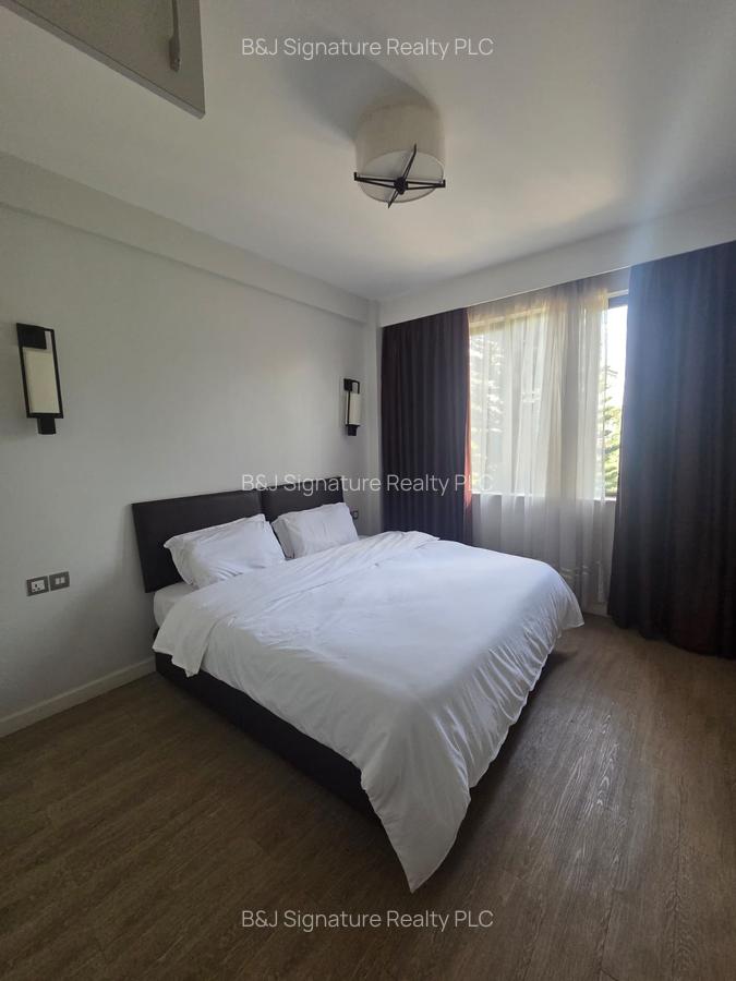 Serviced 2 Bed Apartment with Swimming Pool in Riverside - 9