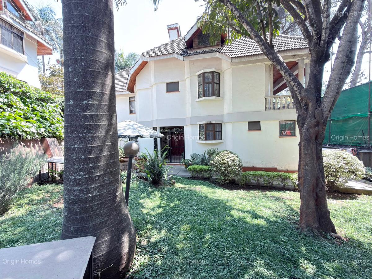 4 Bed Townhouse with En Suite at Westlands - 2
