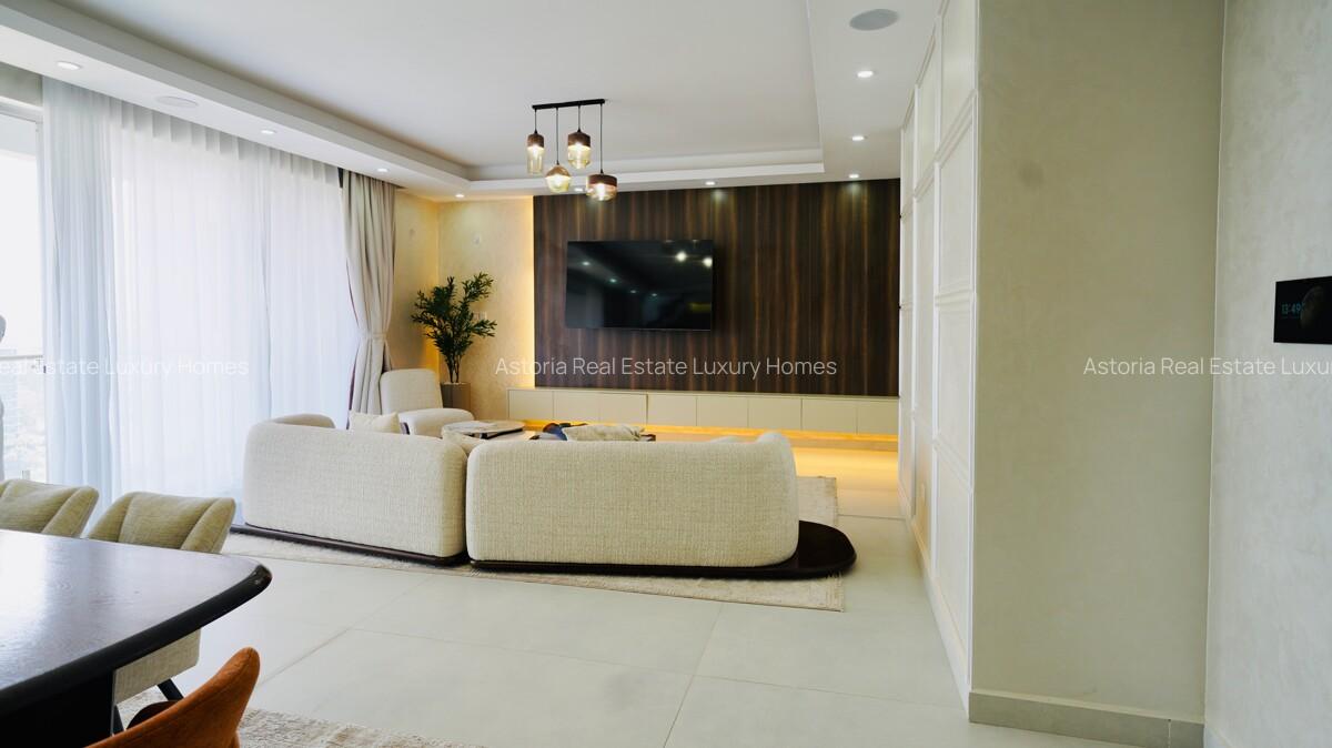 4 Bed Apartment with En Suite at 2026-510 - 5
