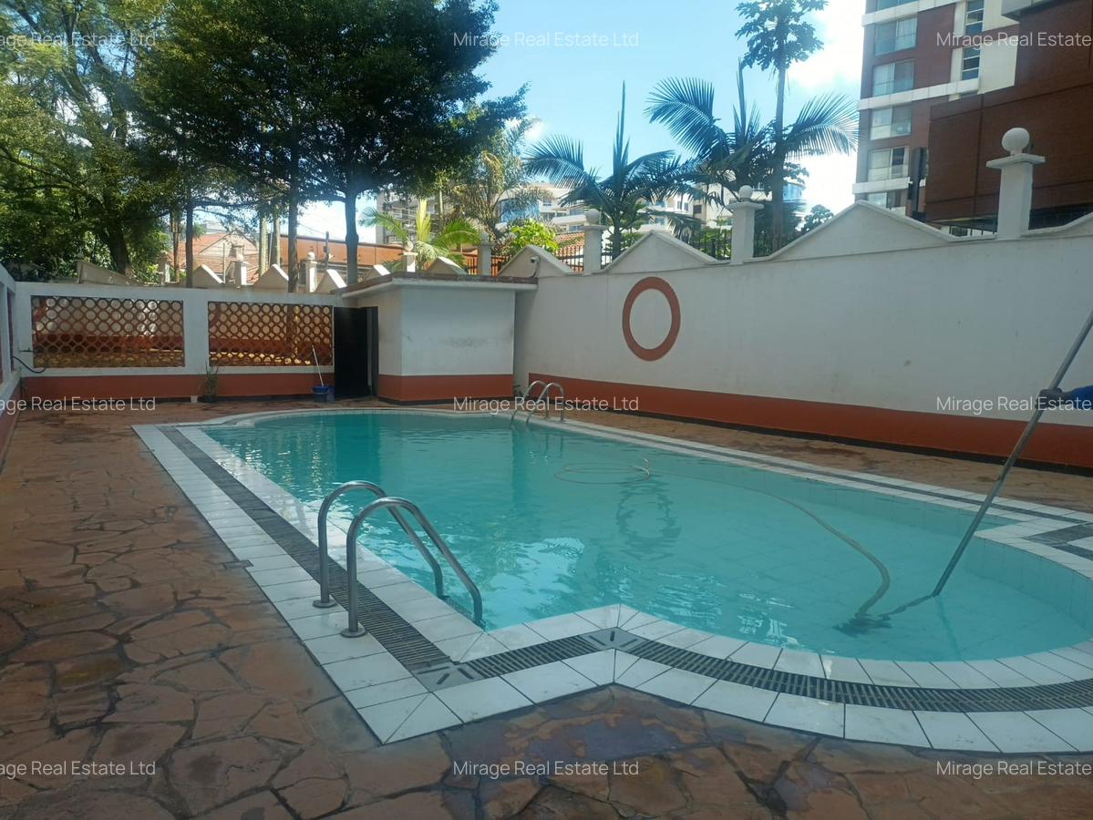 3 Bed Apartment with En Suite in Kileleshwa - 4