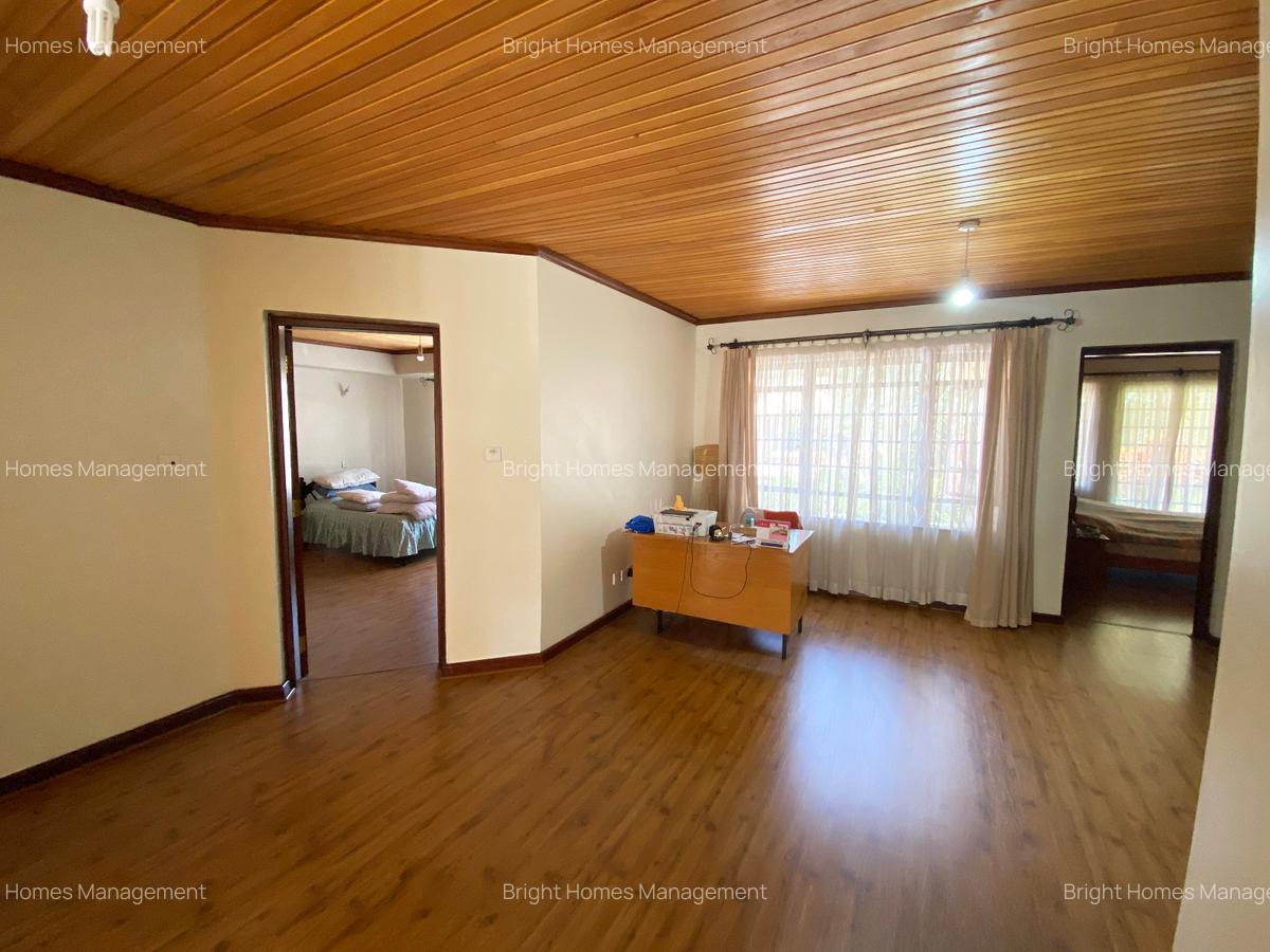 5 Bed Townhouse with En Suite in Spring Valley - 11
