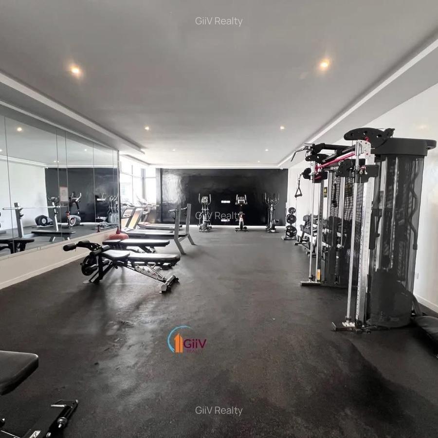 2 Bed Apartment with Swimming Pool in Riverside - 10