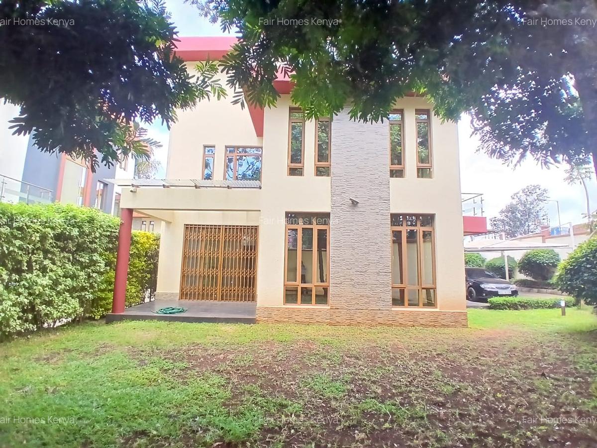5 Bed Townhouse with En Suite at Riverside Drive - 5