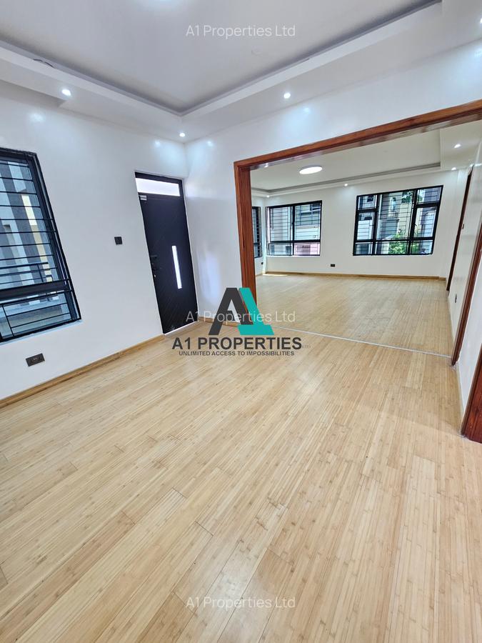 5 Bed Townhouse with En Suite in Lavington - 3