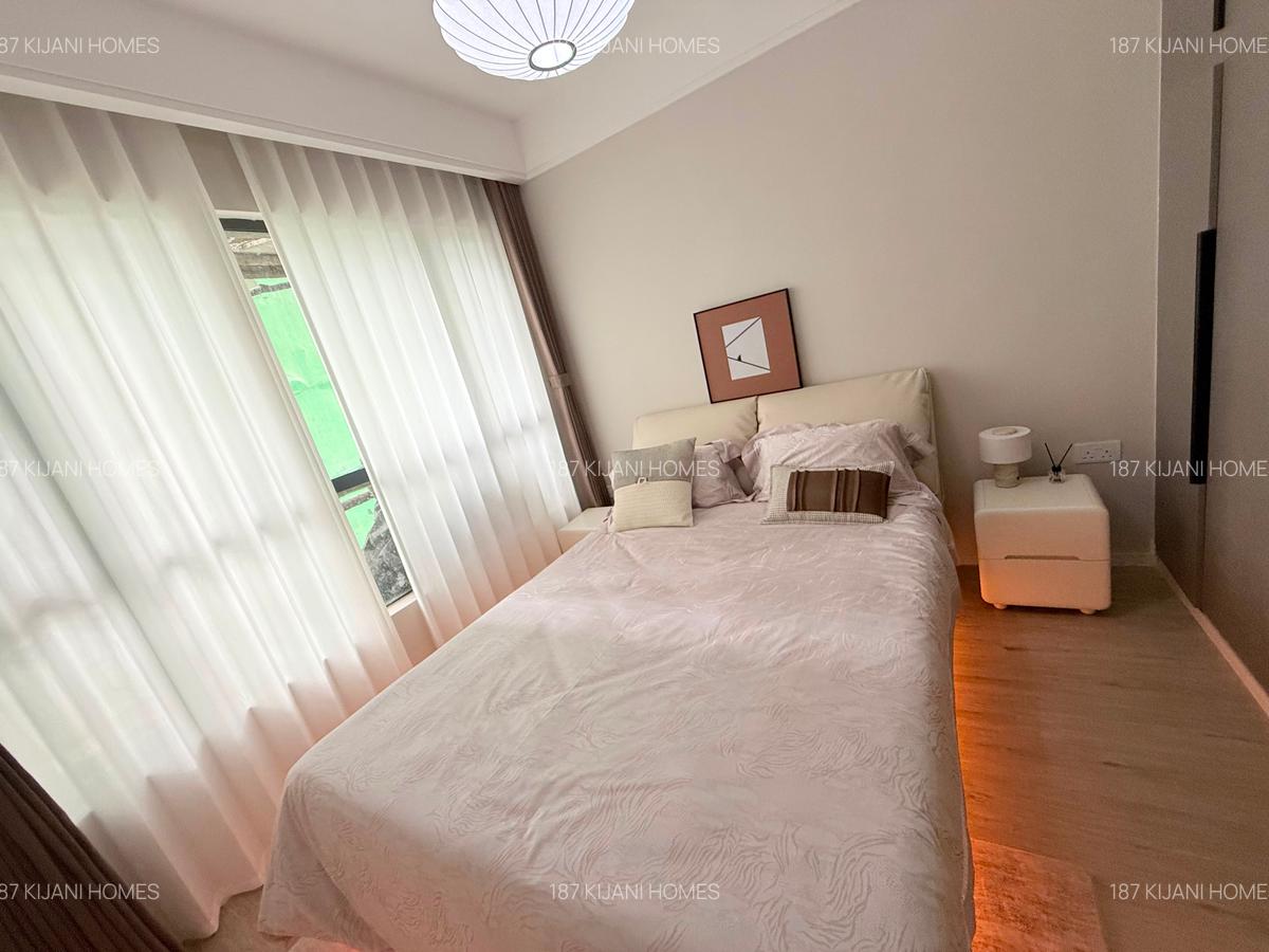 Serviced 2 Bed Apartment with En Suite at Windsor - 5