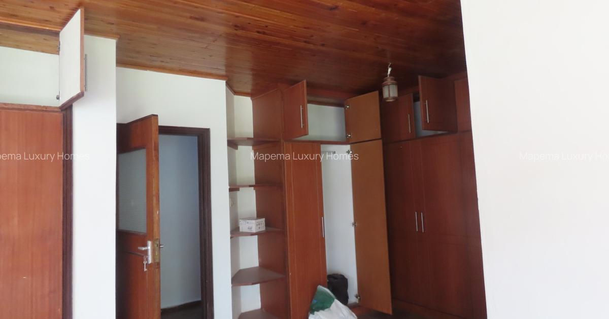 4 Bed House with En Suite at Silanga Road - 9