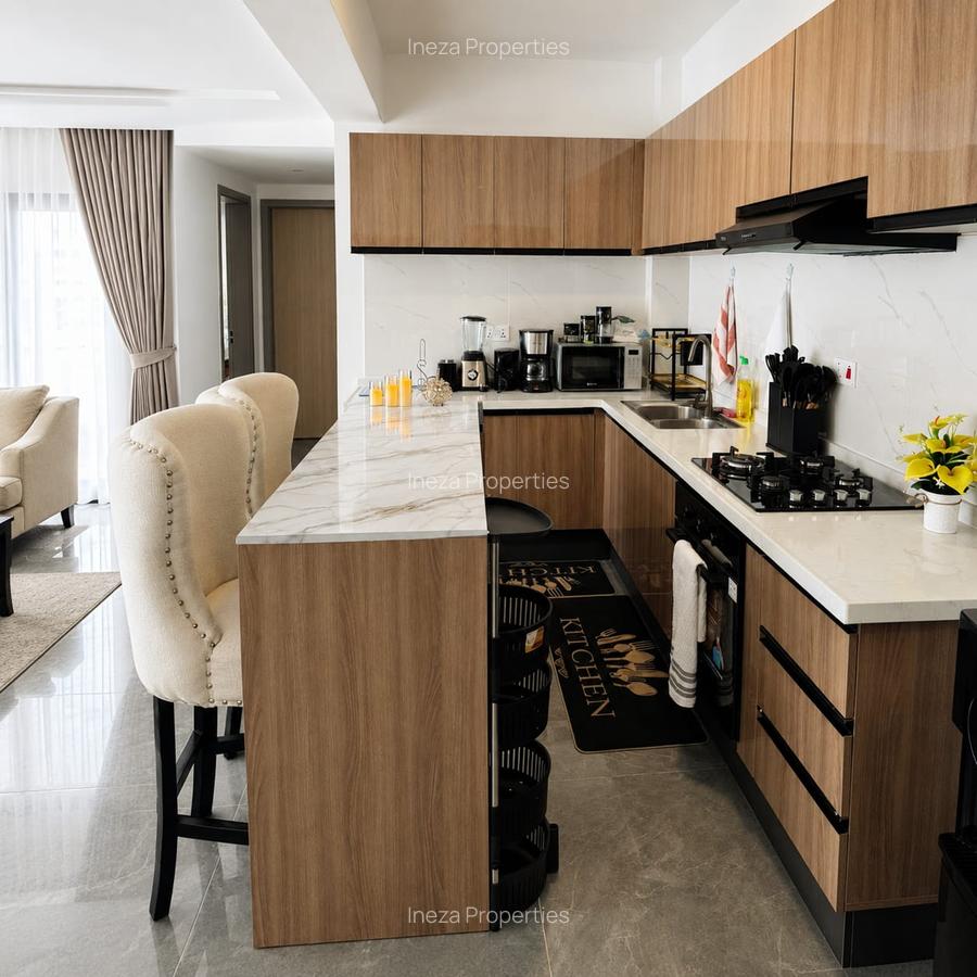 Furnished 2 Bed Apartment with En Suite in Riverside - 4