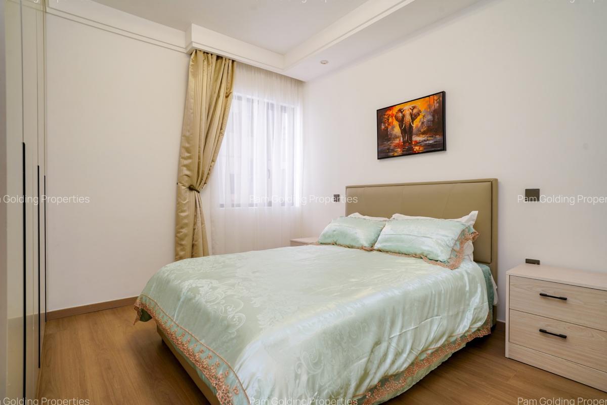 Furnished 3 Bed Apartment with En Suite at Riverside Drive - 14