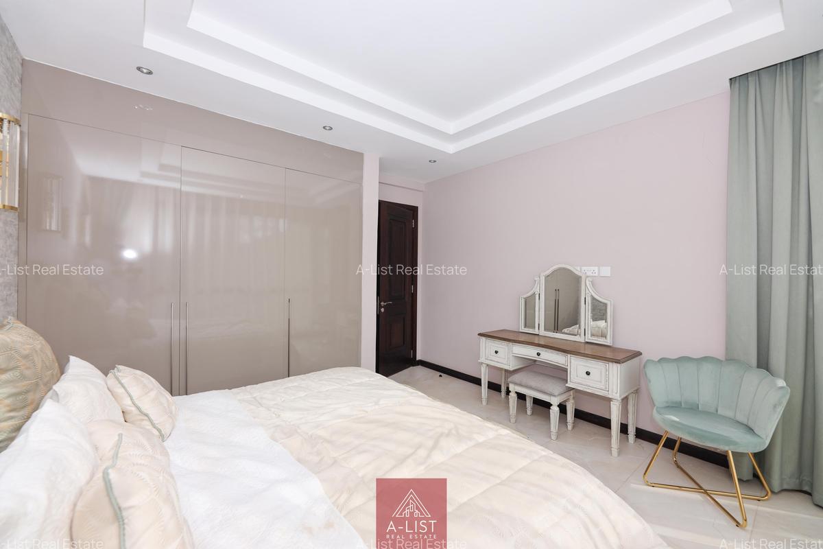 4 Bed Apartment with Swimming Pool at Riverside Drive - 9