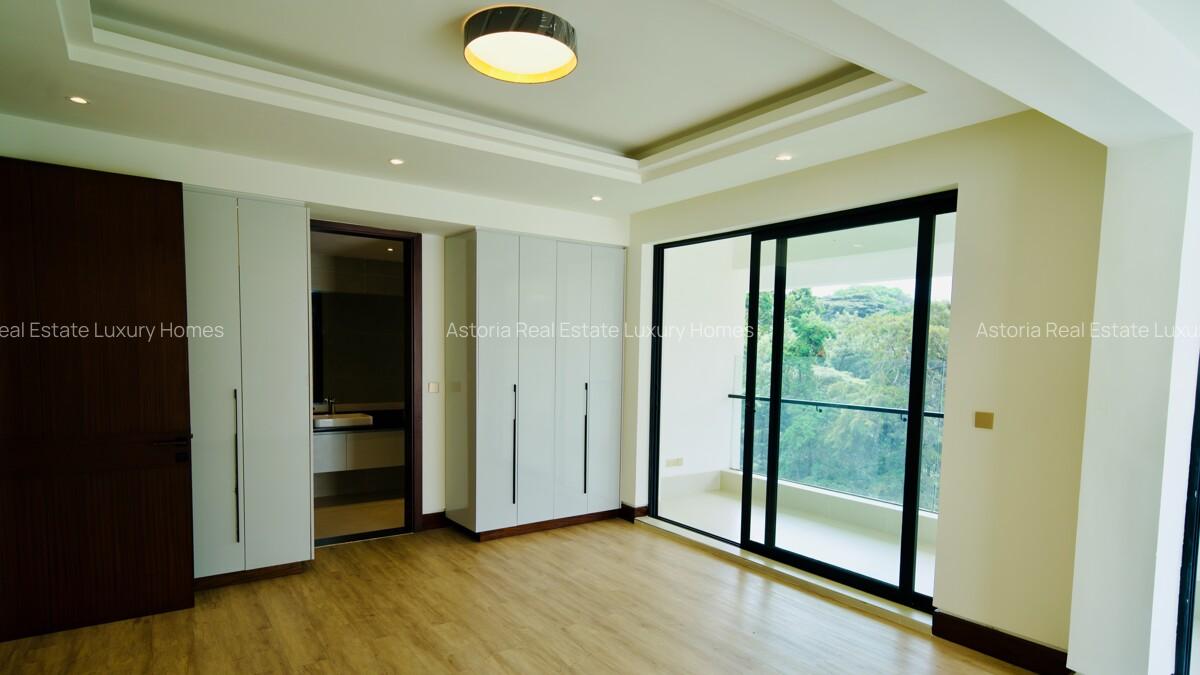 6 Bed Villa with En Suite at 2026-183 6 Bed - 15
