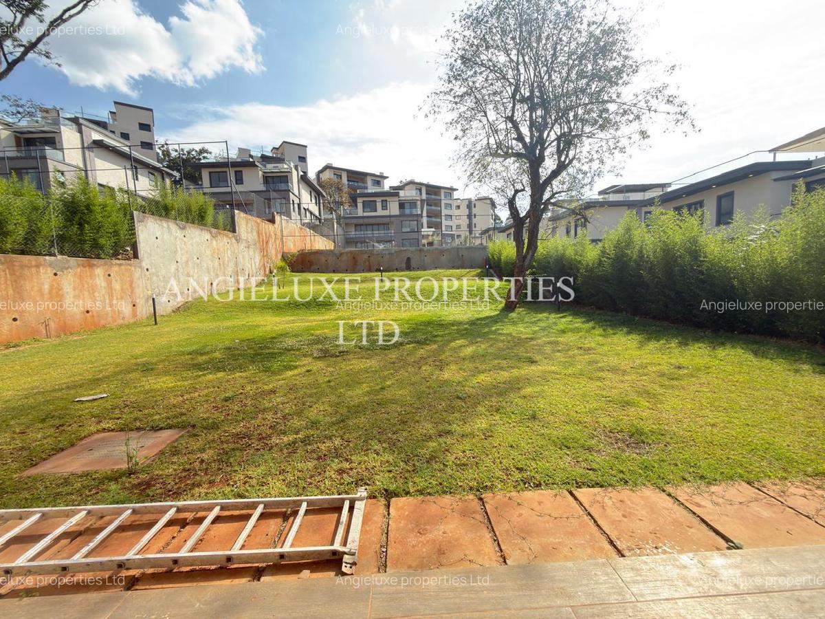 4 Bed Townhouse with En Suite at Loresho - 4