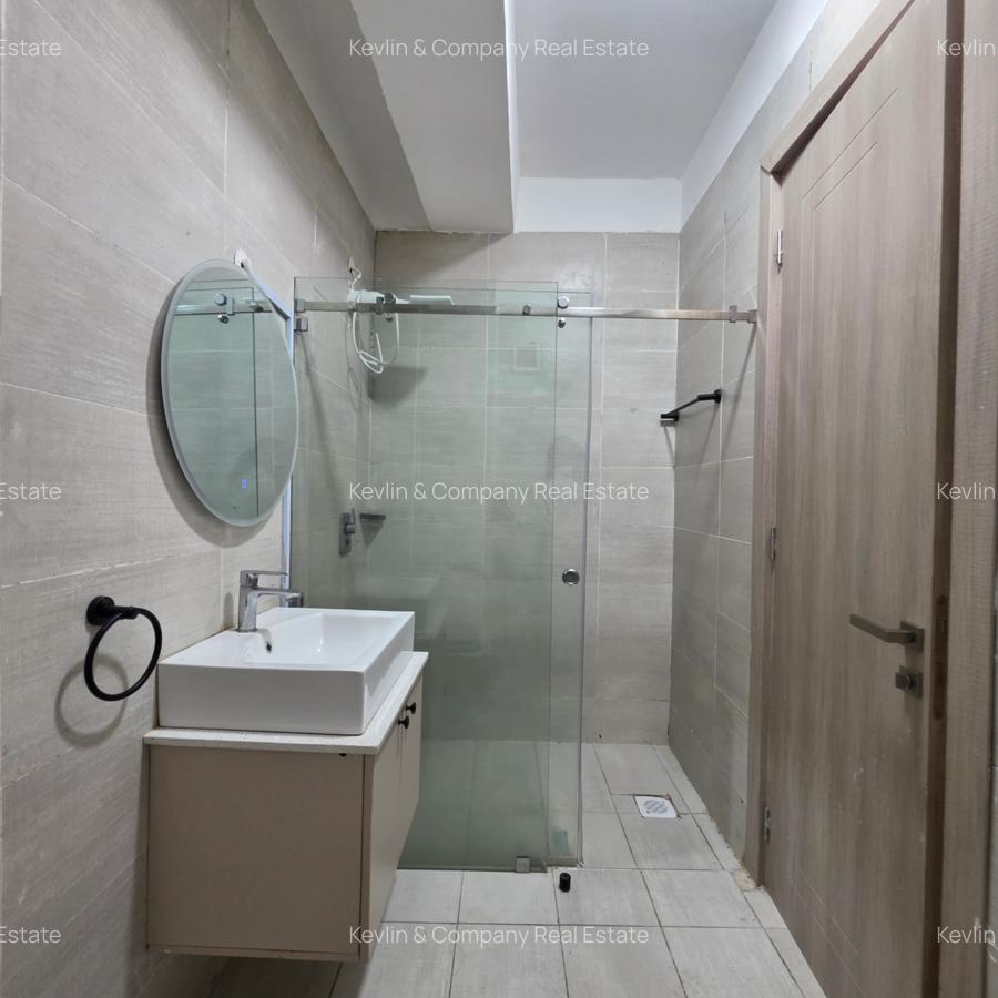 3 Bed Apartment with En Suite in Parklands - 16
