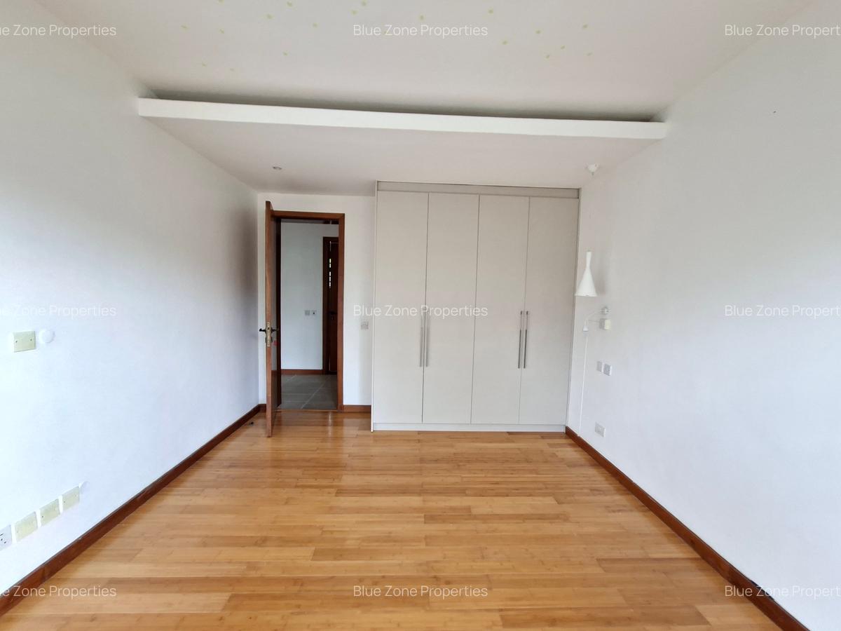 3 Bed Villa with En Suite at Off Redhill Road - 13