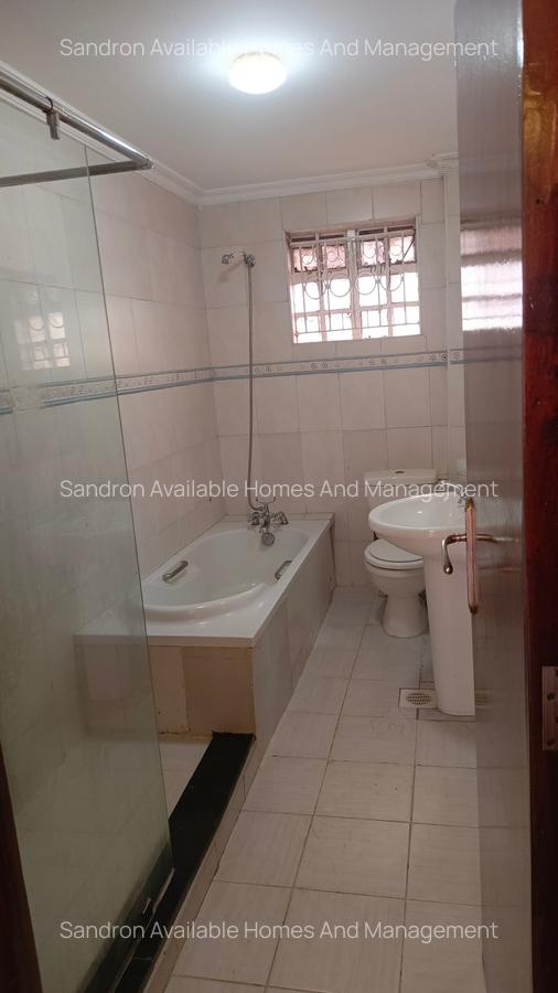 4 Bed Villa with En Suite in Kileleshwa - 16