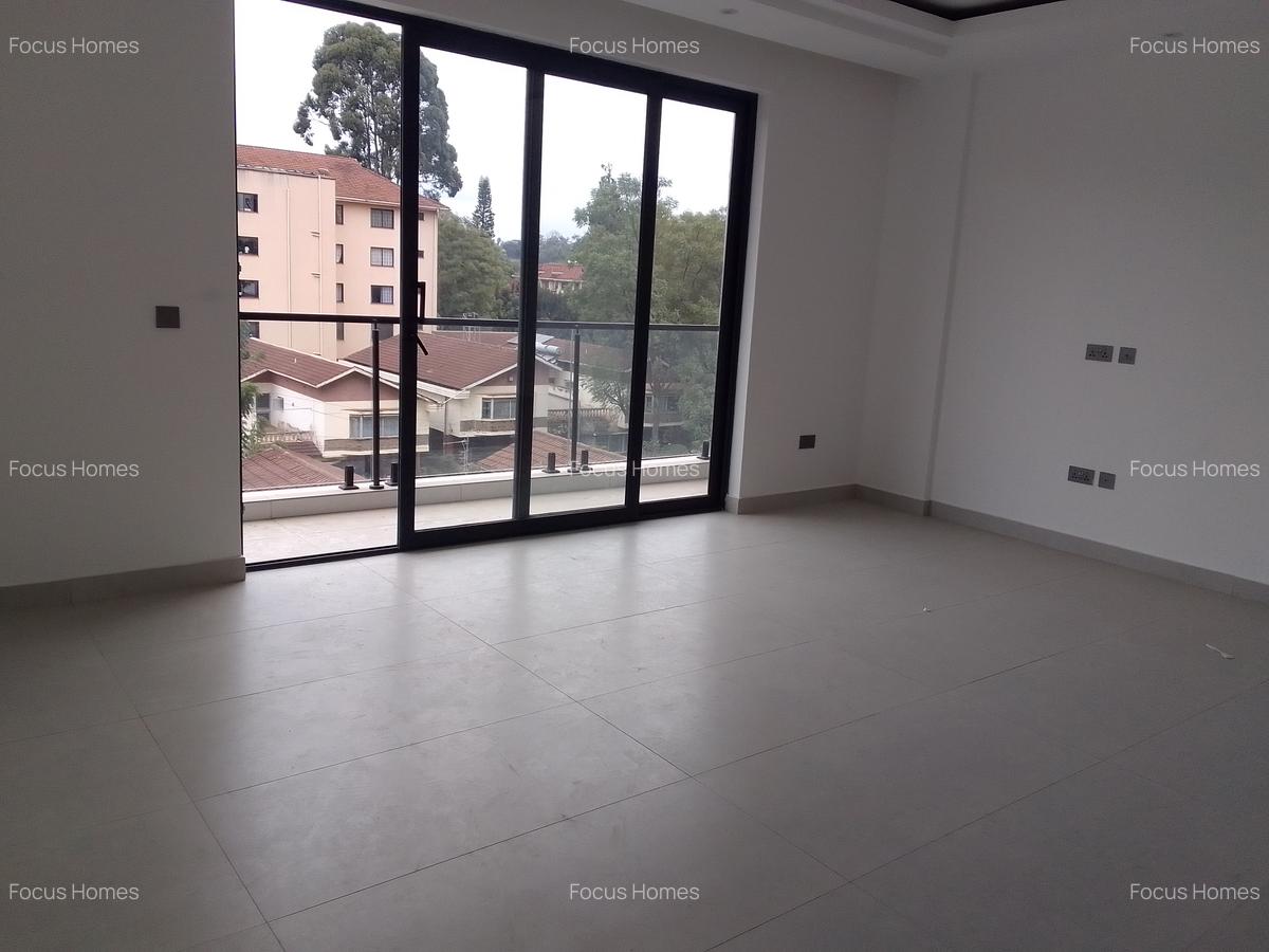 3 Bed Apartment with En Suite in Westlands Area - 13