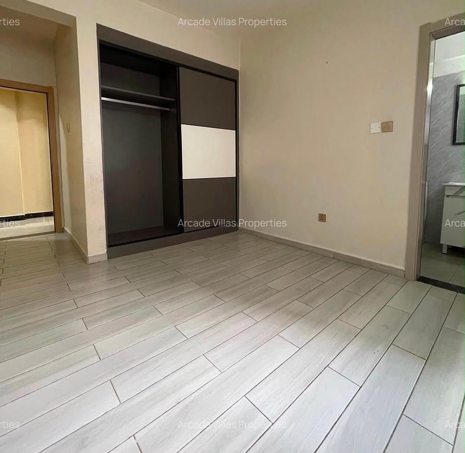 3 Bed Apartment with En Suite in Kileleshwa - 5