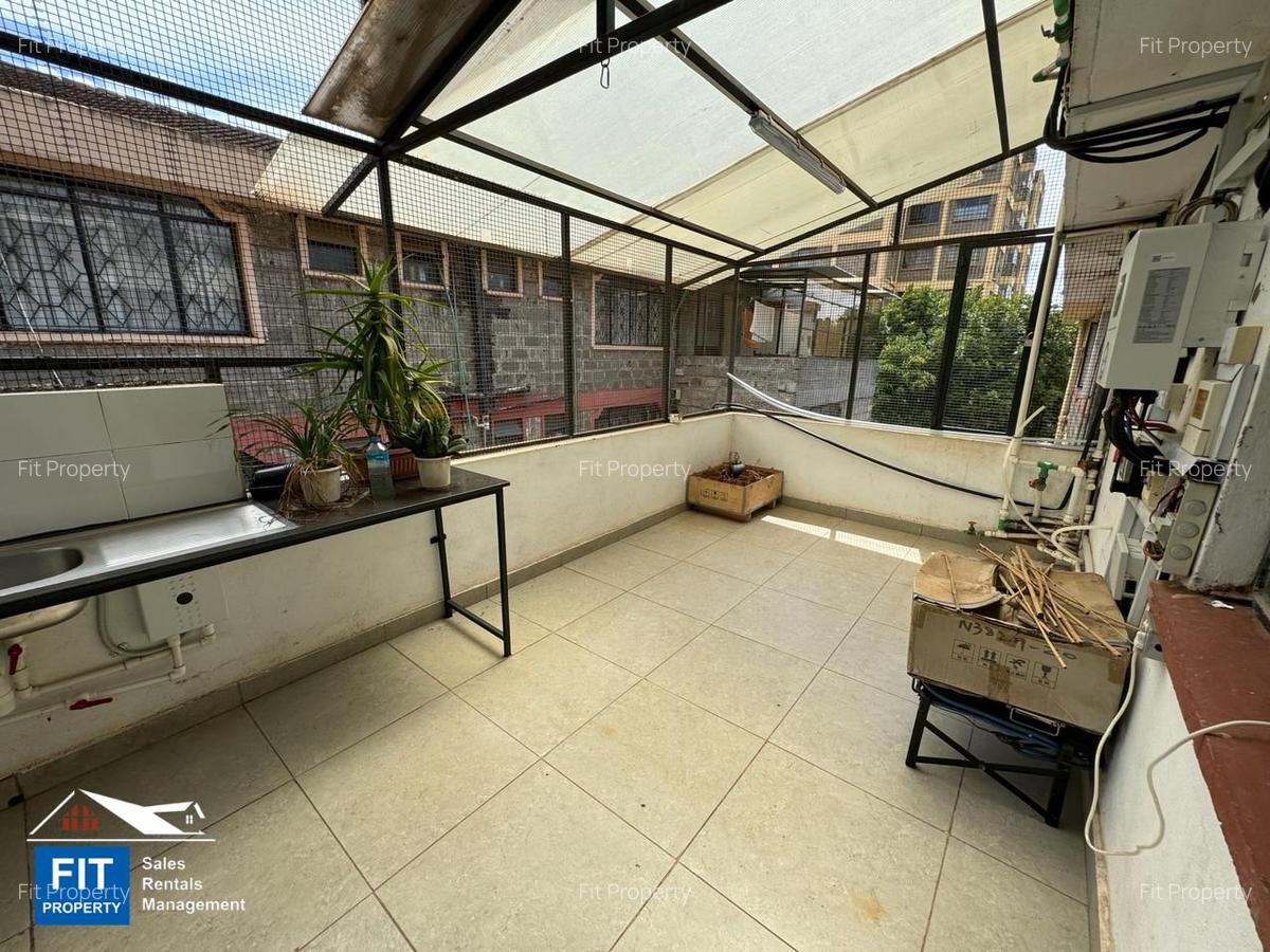 4 Bed House in Parklands - 13