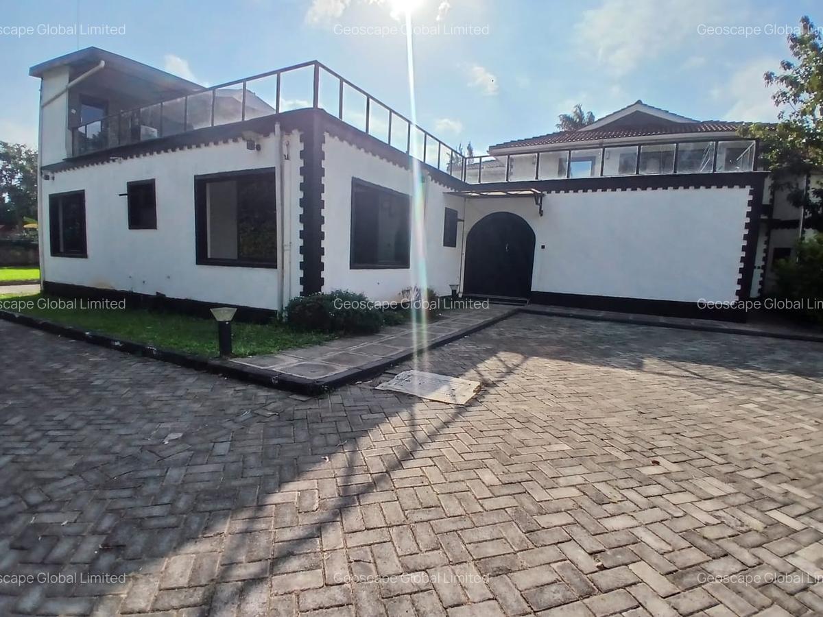 3 Bed House with En Suite in Runda - 19