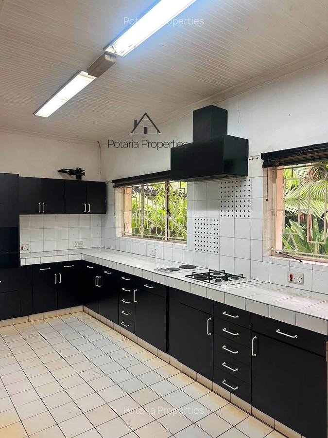 4 Bed House with Staff Quarters in Kitisuru - 11