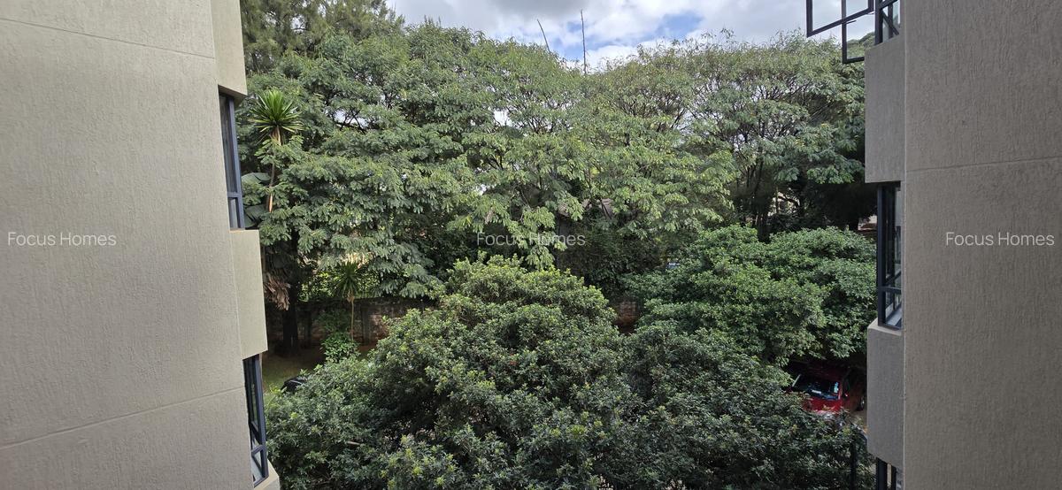 3 Bed Apartment with En Suite in Lavington - 12