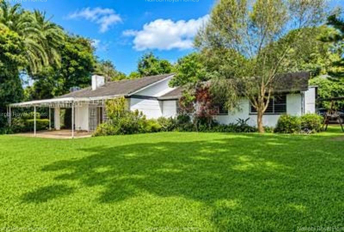 4 Bed House with En Suite at Loresho Creasent - 19