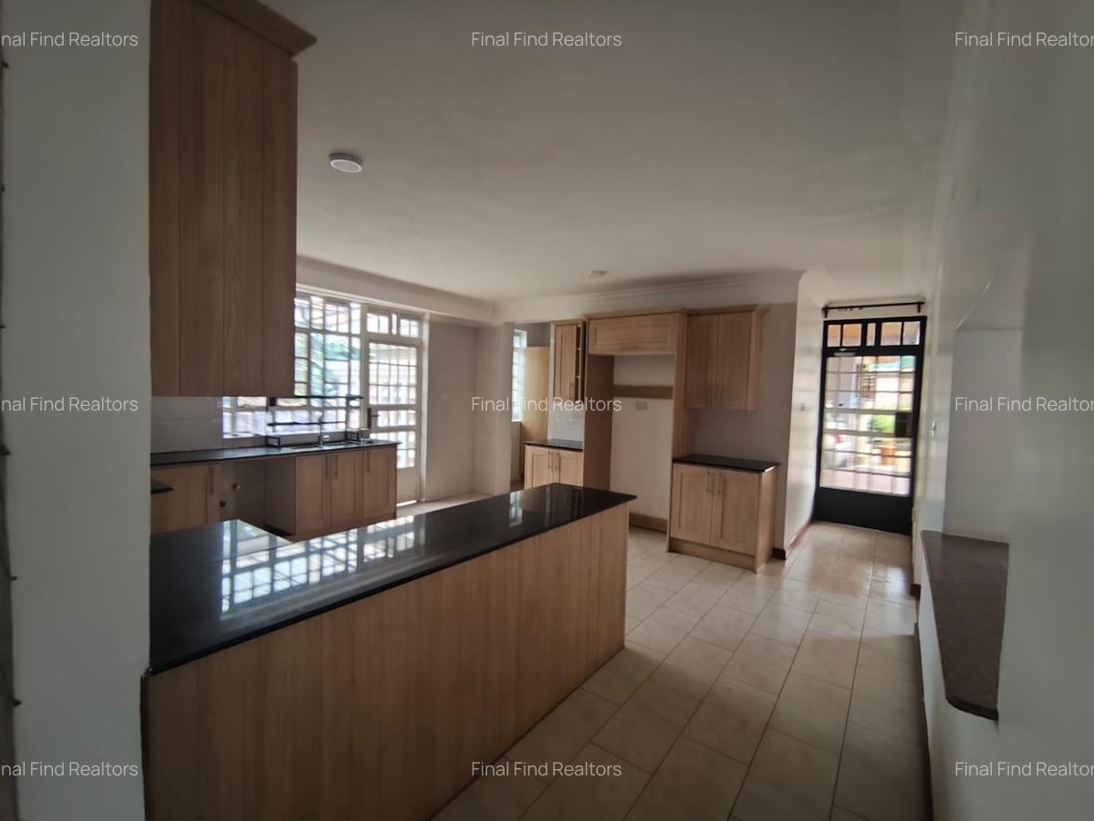 5 Bed House with Backup Generator in Runda - 11
