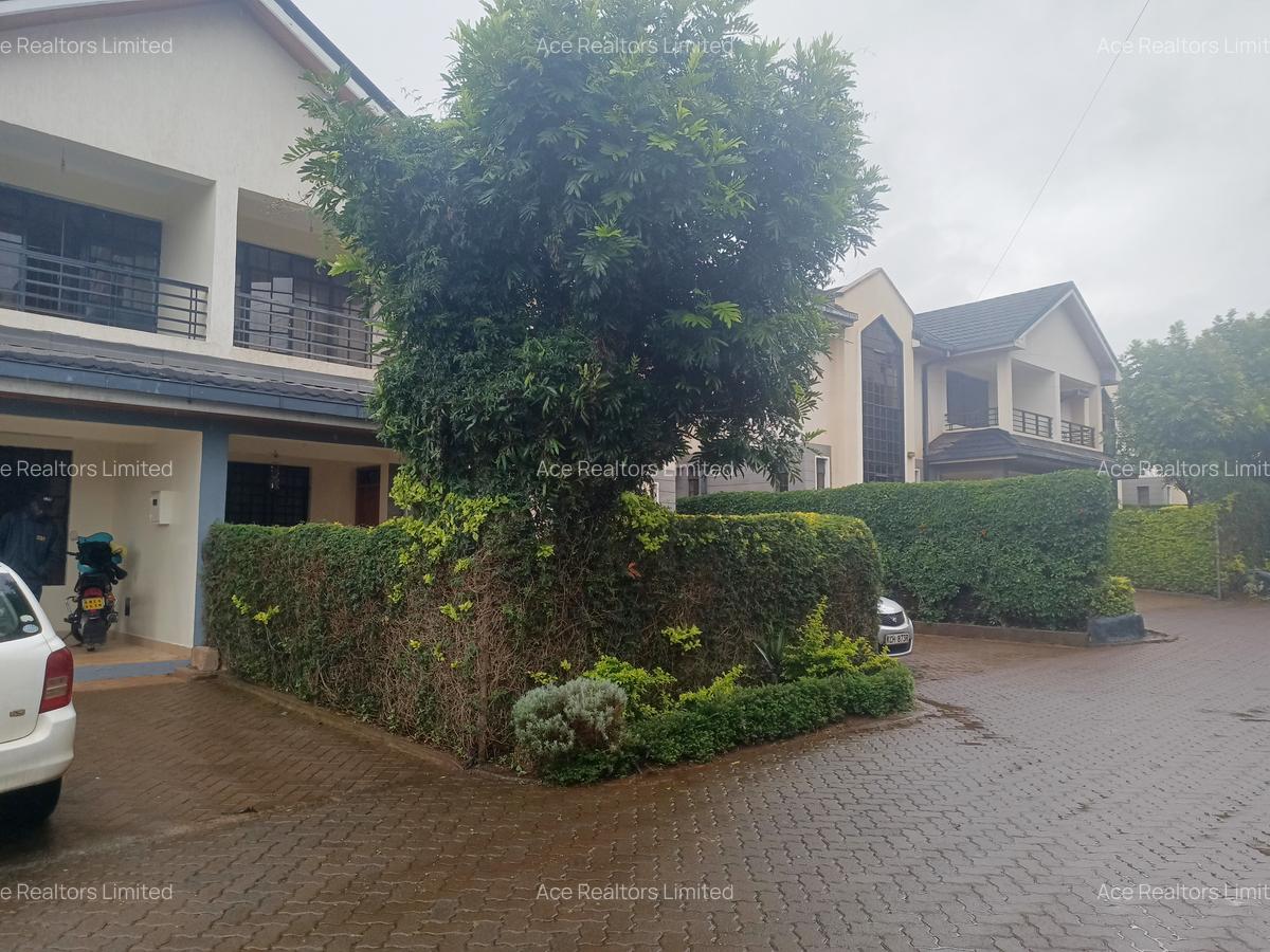 4 Bed Townhouse with En Suite at Kirawa Road - 2