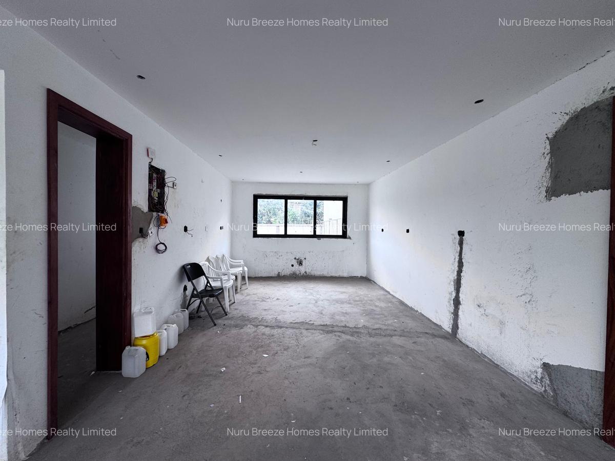 5 Bed House with En Suite in Karen - 3