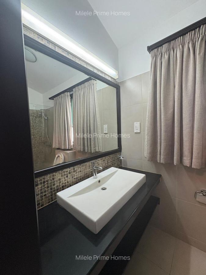 4 Bed Townhouse with En Suite at Grevillea Groove - 7