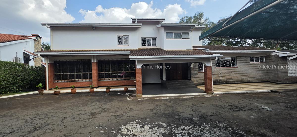 5 Bed Villa with En Suite in Gigiri - 2