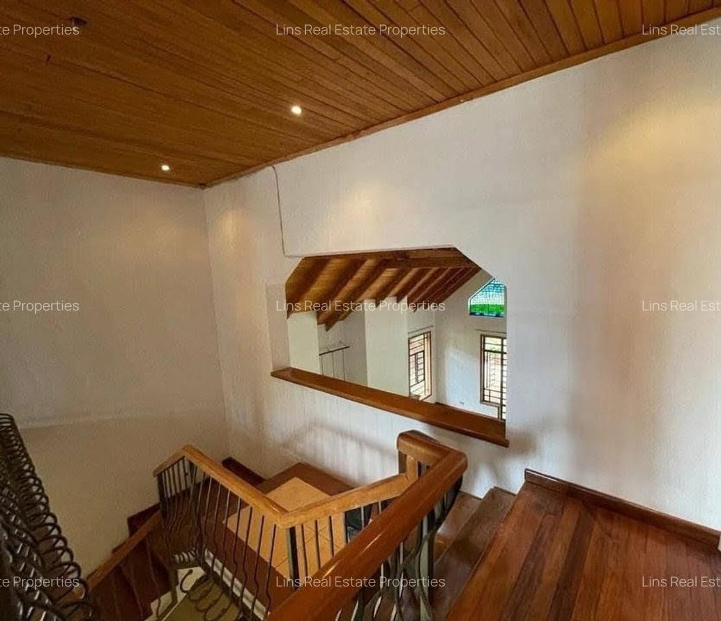4 Bed House with En Suite in Runda - 7