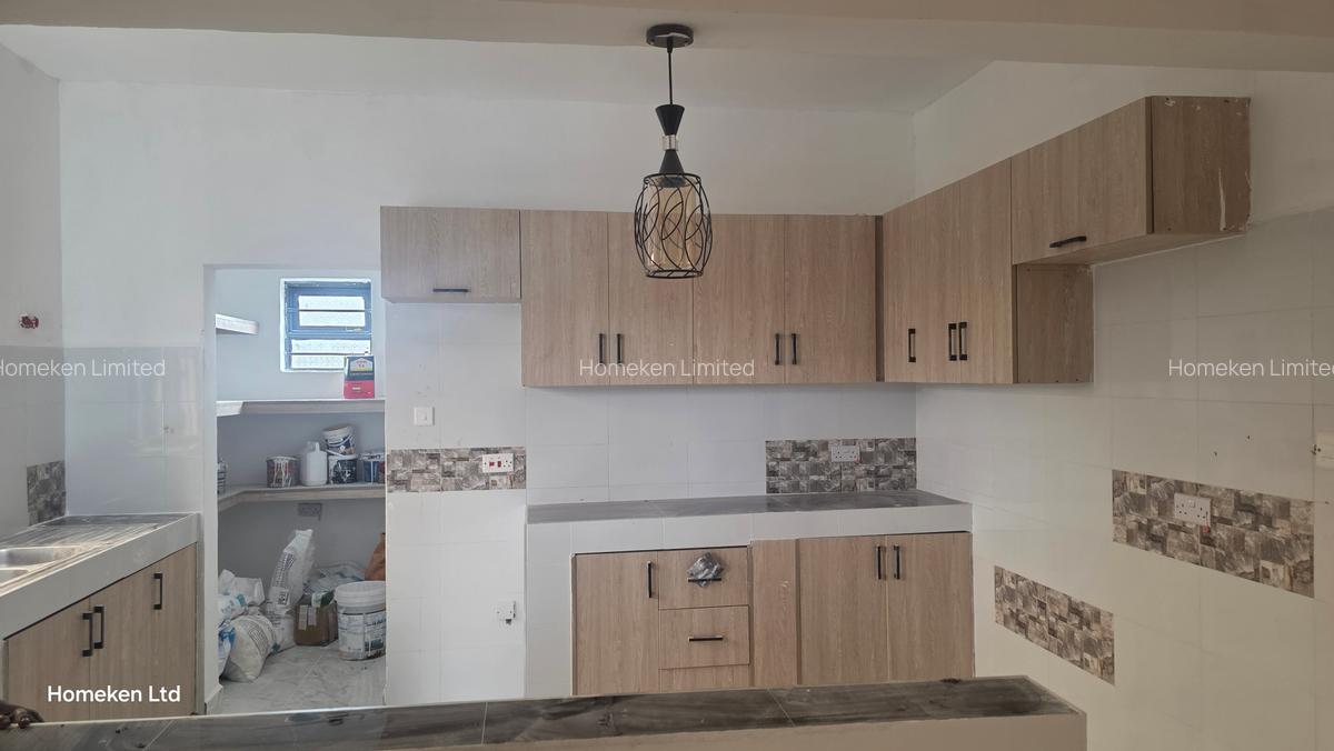 3 Bed House with En Suite at Utumish Court 1 - 7