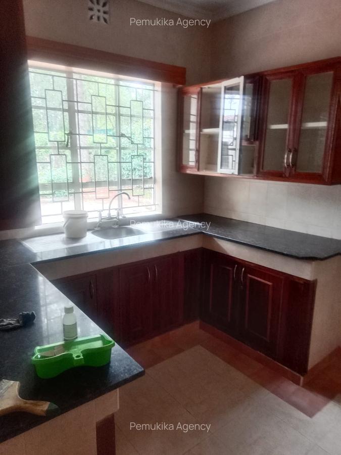 6 Bed Villa at Hardy - 8