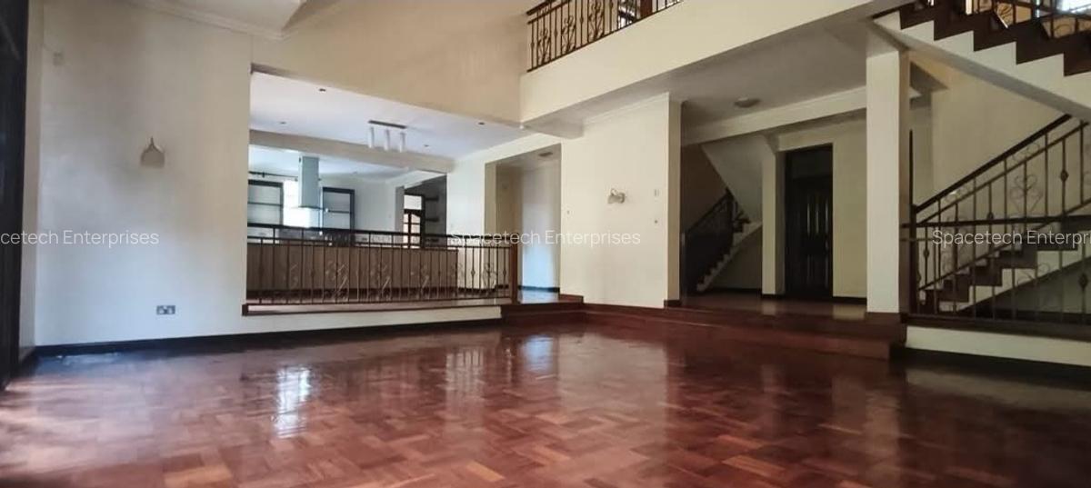 4 Bed Townhouse with En Suite in Rosslyn - 7