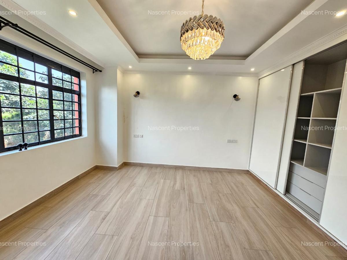 4 Bed Townhouse with En Suite in Kiambu Road - 4