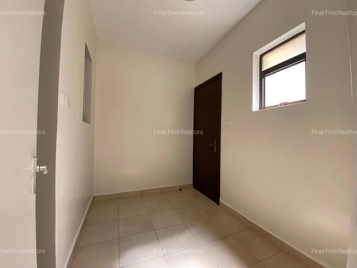 3 Bed Apartment with En Suite in General Mathenge - 6