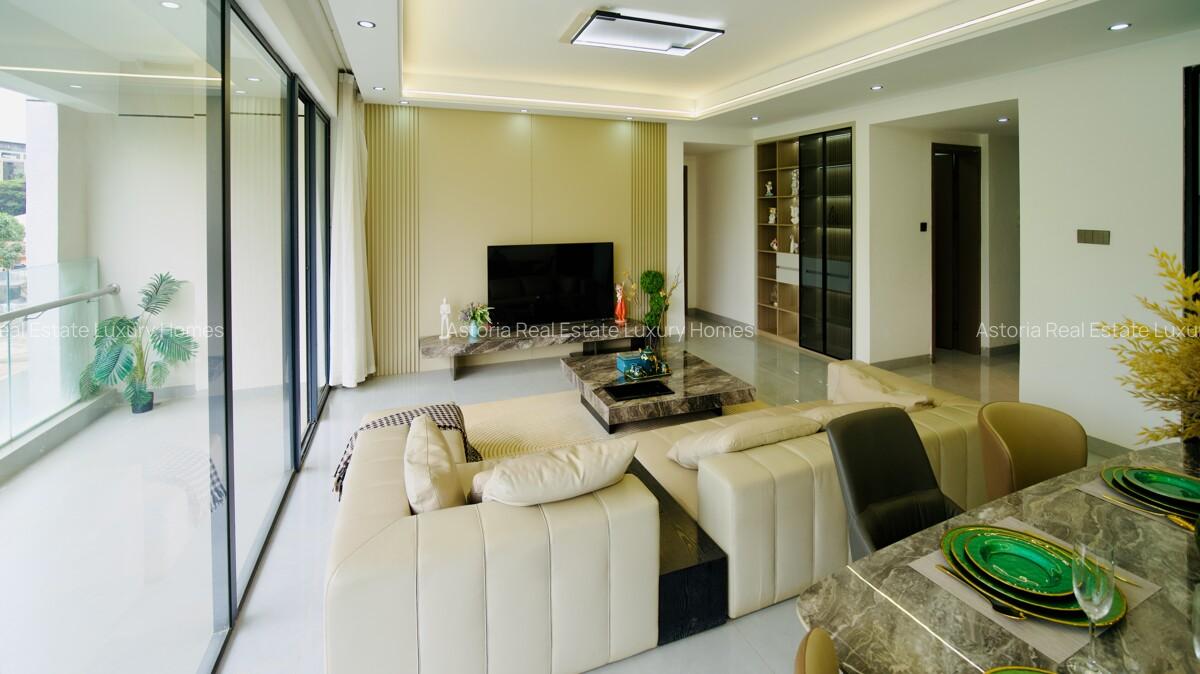 3 Bed Apartment with En Suite at 2026-404 - 8