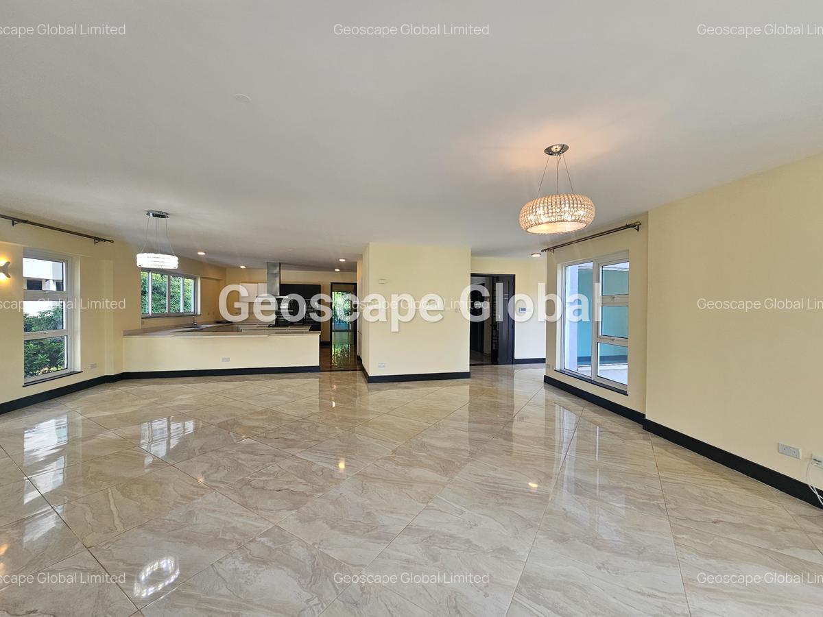 5 Bed Apartment with En Suite in General Mathenge - 8