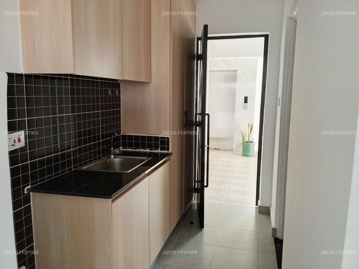 Studio Apartment with En Suite at Kirawa Road - 2