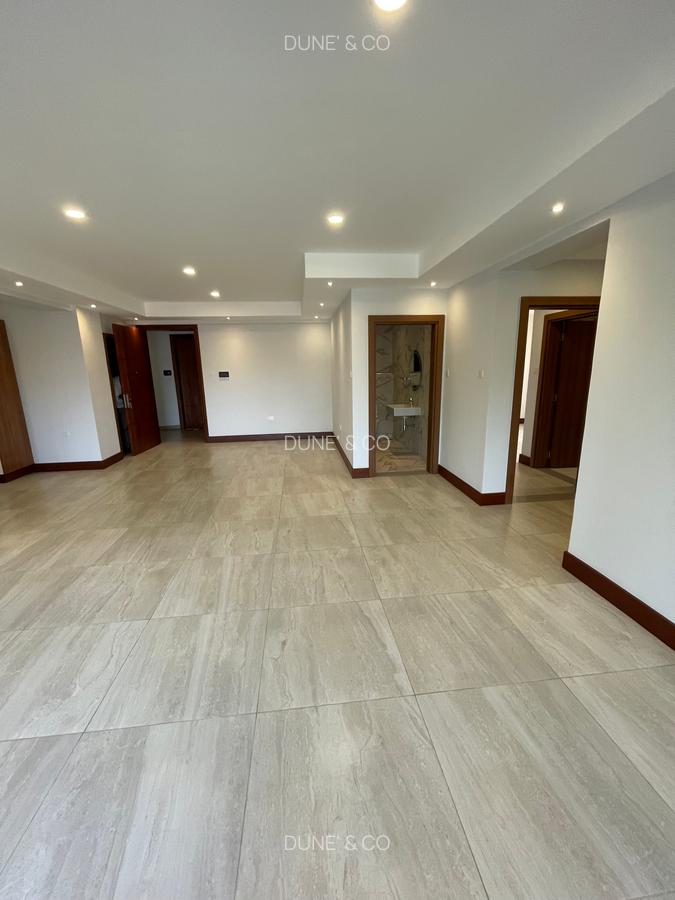 Serviced 2 Bed Apartment with En Suite in Westlands Area - 4