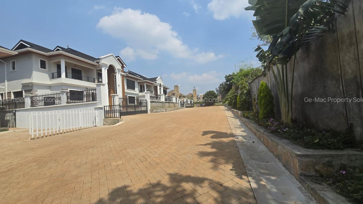 4 Bed House with En Suite at Paradise Lost Road - 3